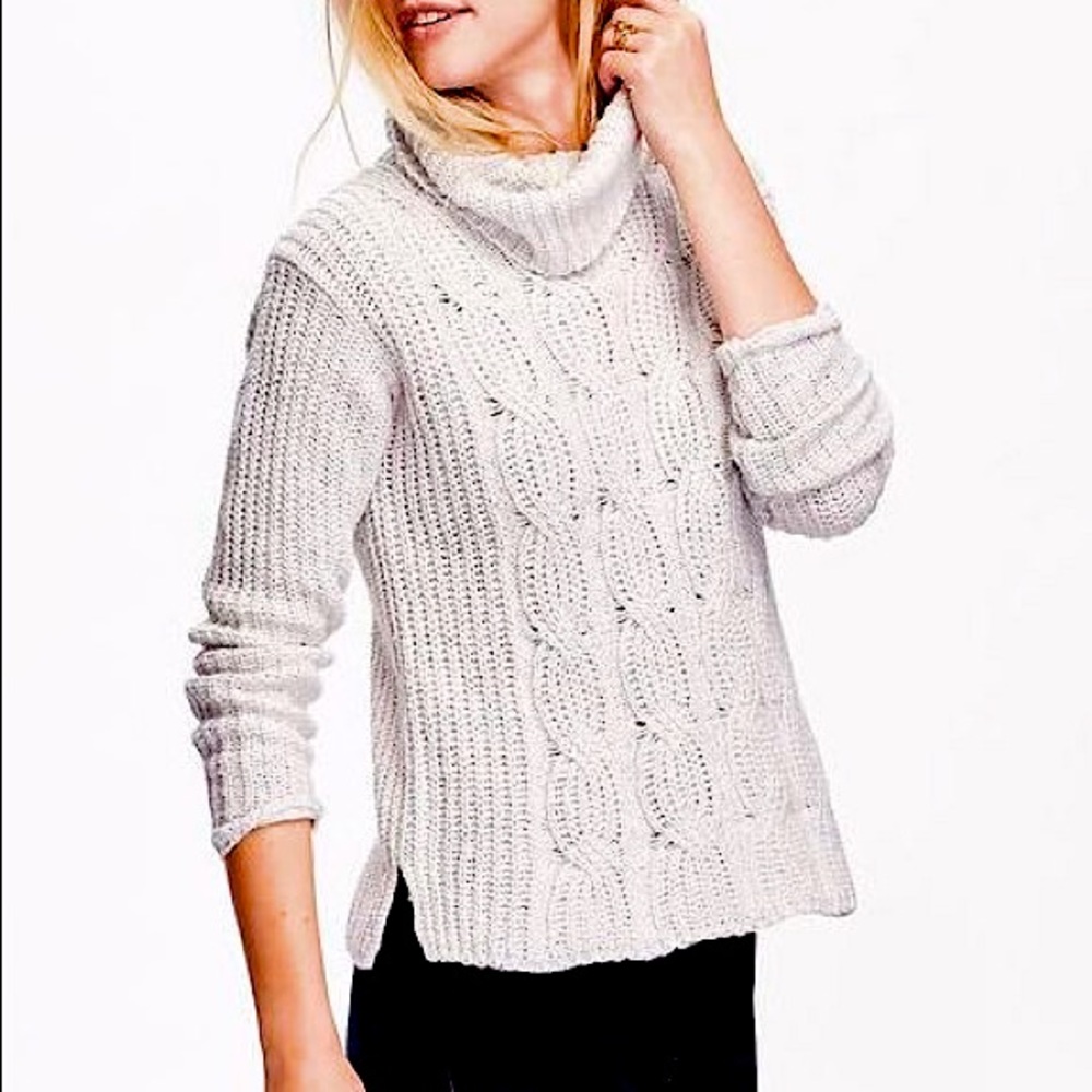 Turtleneck Cableknit Sweater